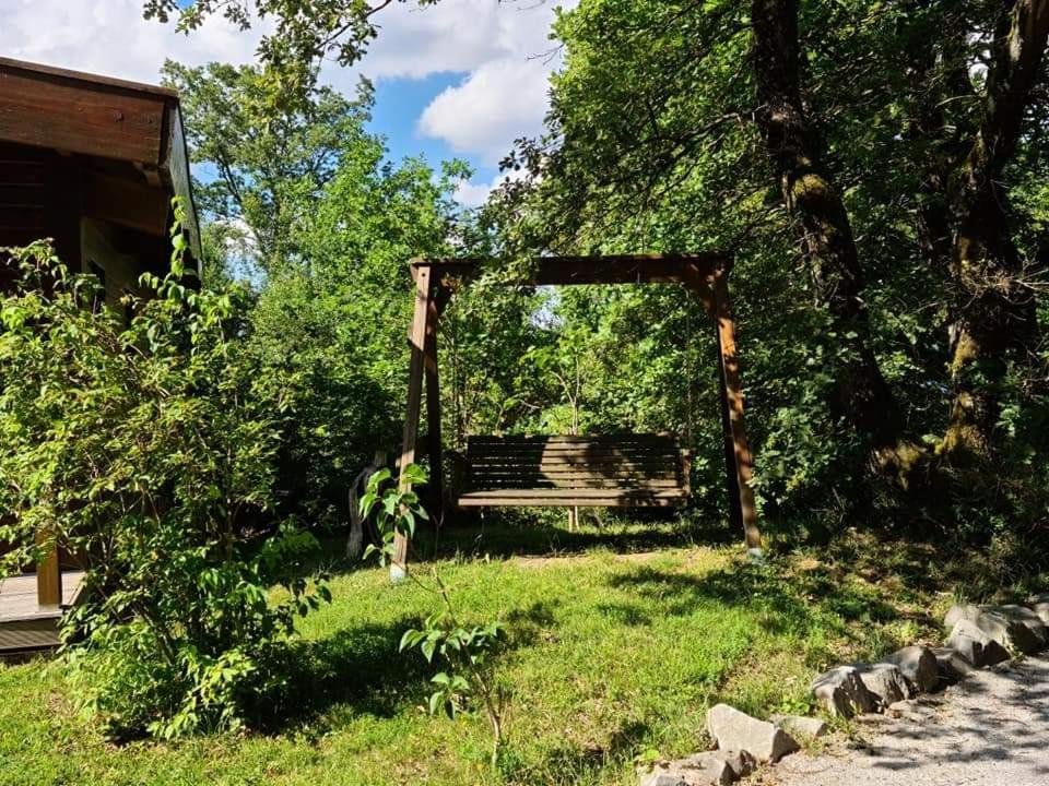 Ecolodge Les Sentiers Du Lac - Domaine De La Gaia Sorèze Exterior foto